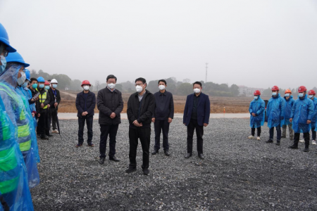 副市长江新洪走访慰问西二环高快项目一线参建者
